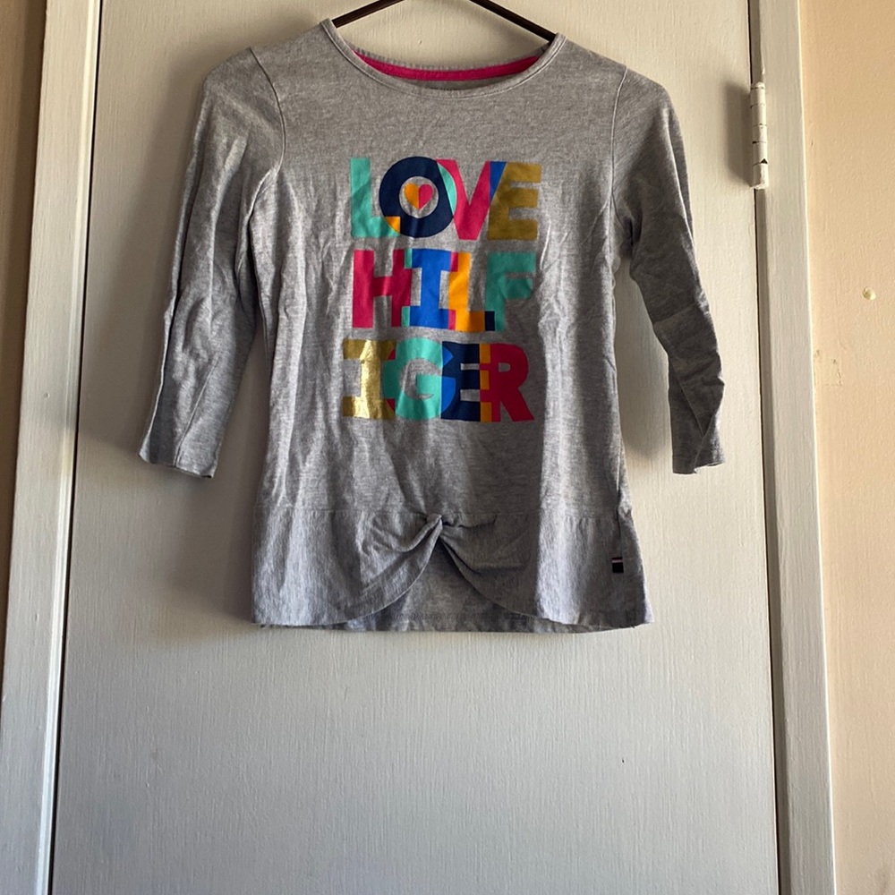 Tommy Hilfiger Large Girls Longsleeve t-shirt.